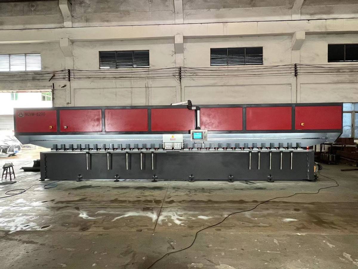 豐科機械復合式雙刀頭刨槽機：雙刀頭設計，24H高效穩定作業 ? 