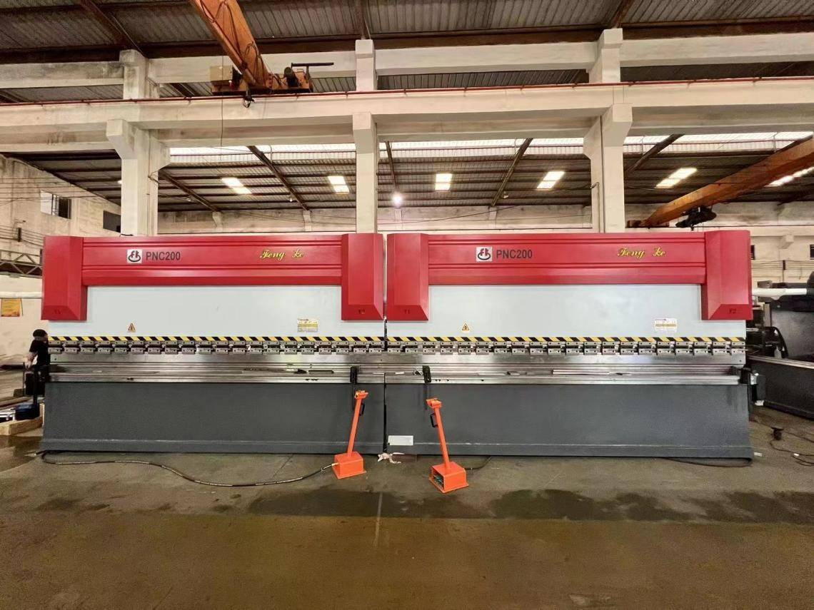 實現1+1＞2，豐科機械創新推出高效的雙機聯動折彎機 ? 